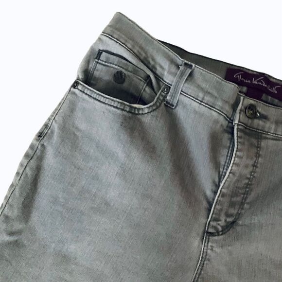 Gloria Vanderbilt Amanda Gray Bootcut Jeans Size 10P - Picture 3 of 10